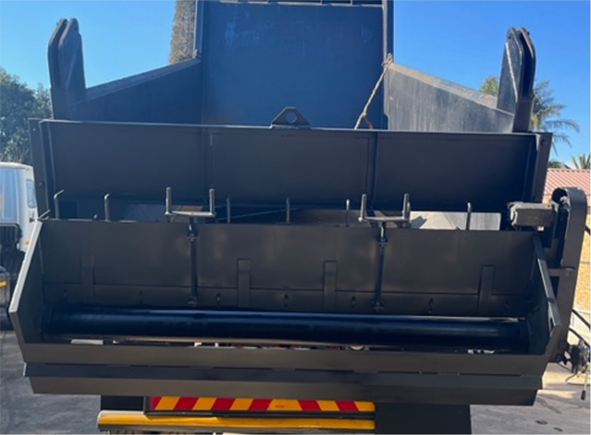 Tailgate Chip Spreader Gallery 2